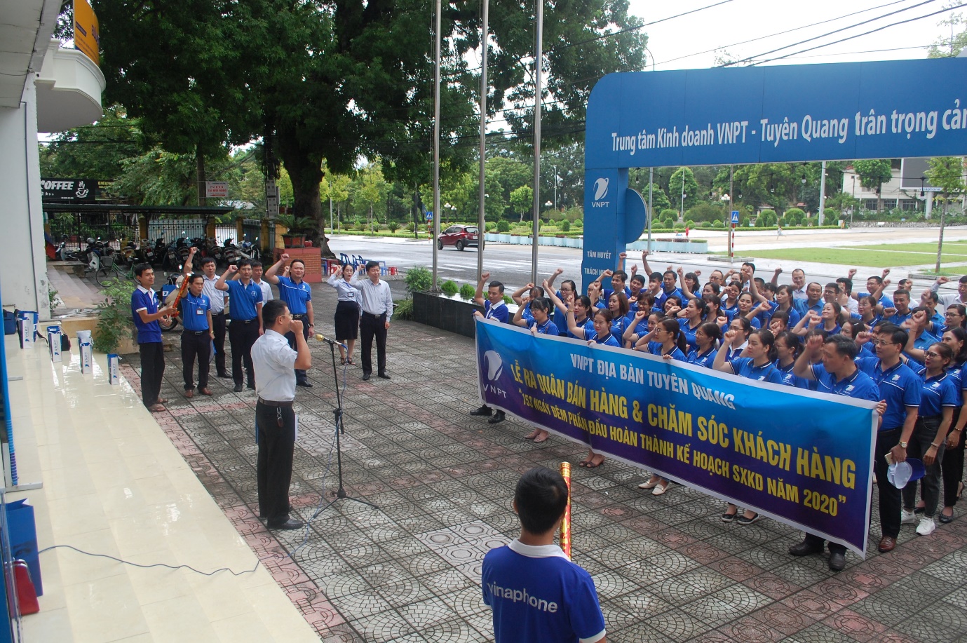VNPT địa bàn Tuyên Quang tổ chức Lễ ra quân tổng lực bán hàng và CSKH VNPT địa bàn Tuyên Quang tổ chức Lễ ra quân tổng lực bán hàng và CSKH